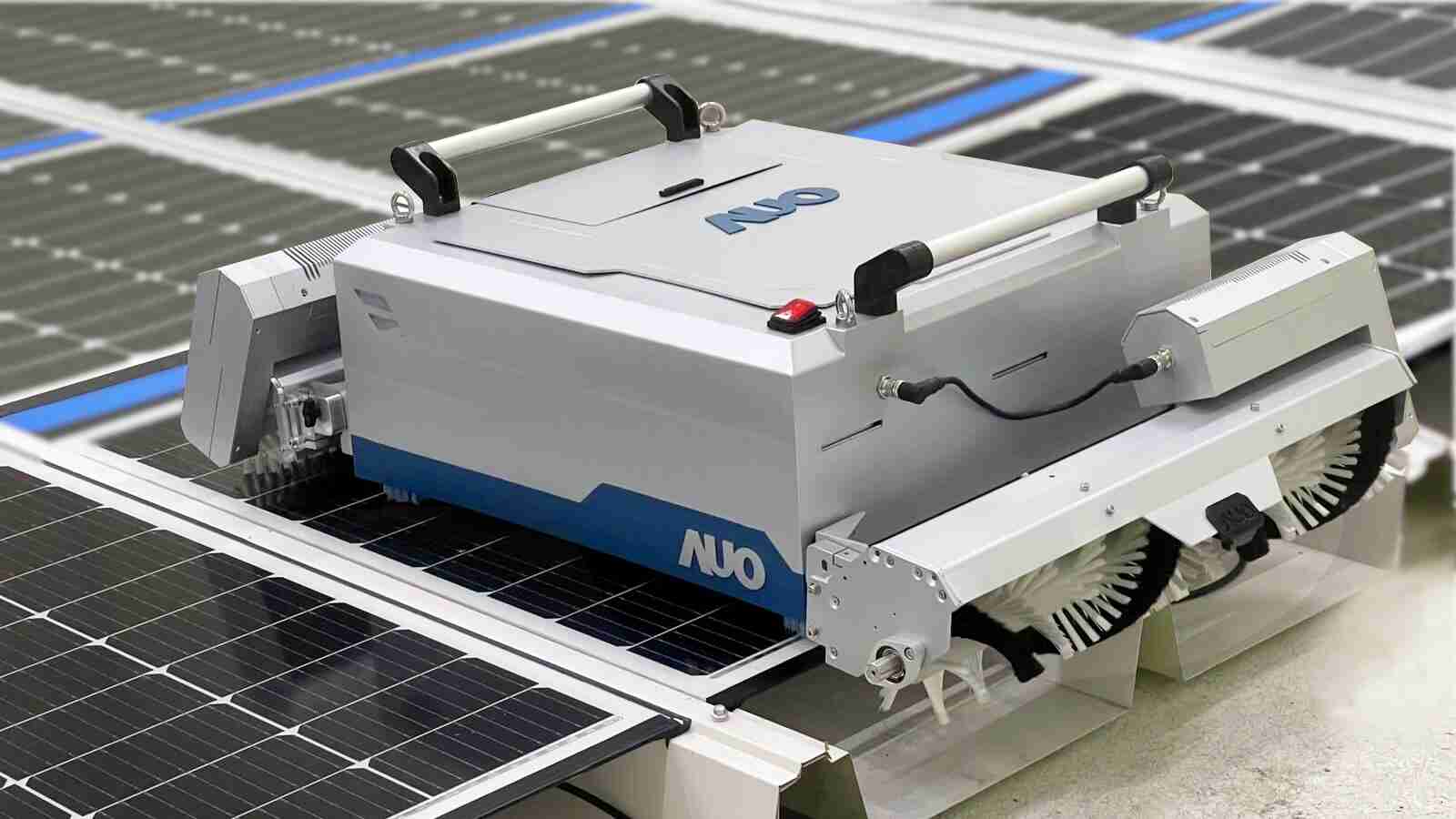 万利致力EPC场域技术升级，，，导入清洁机器人搭配传感器与AI数据分析，，，大幅减少维运成本